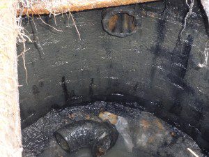 damaged-septic-tank